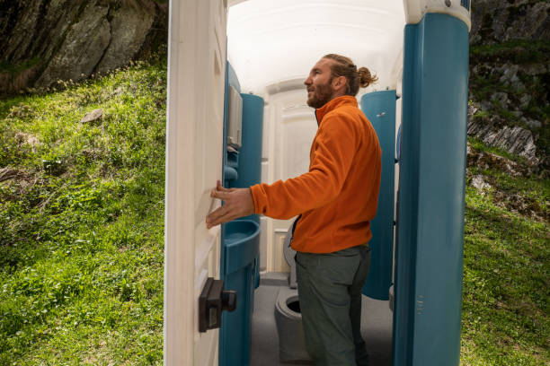 Portable bathroom rental in Richton Park, IL